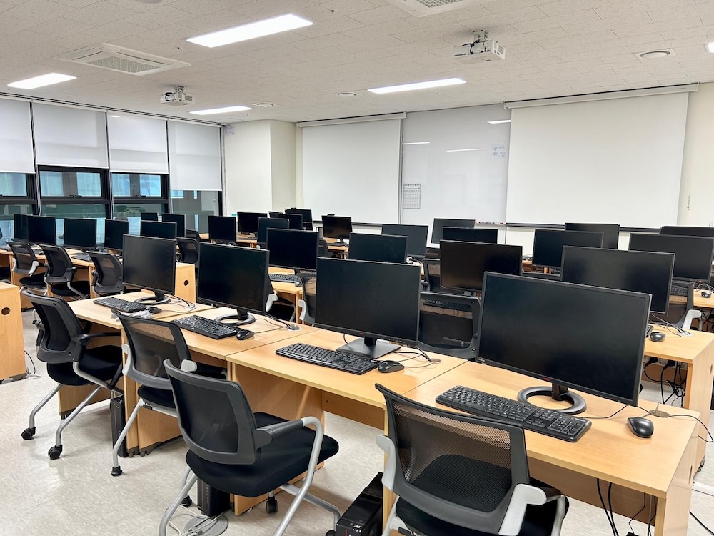 한국소프트웨어인재개발원(KOSMO) 강의실 - 가산 본원 교육장소